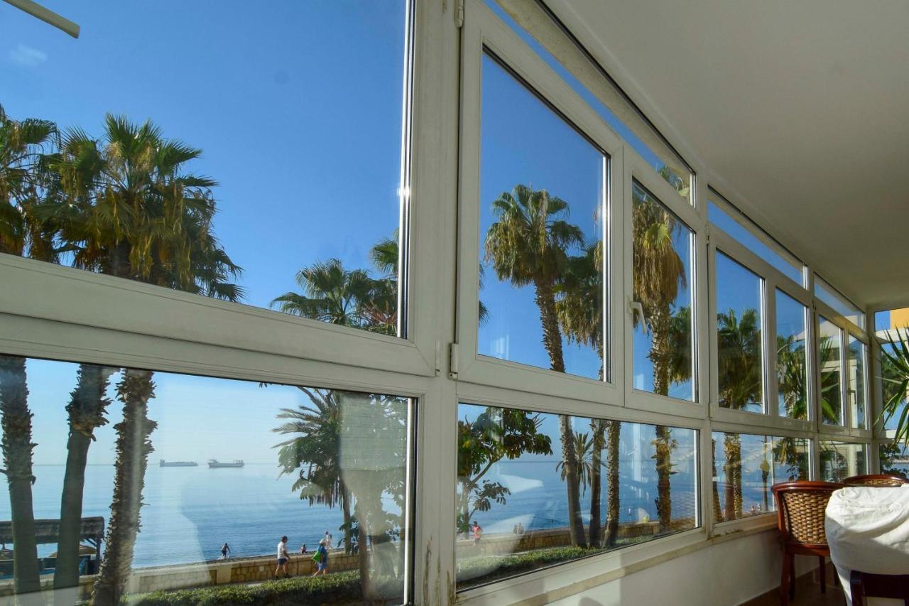 P&P Apartamentos Paseo Maritimo Pablo Ruiz Picasso Málaga Exteriör bild