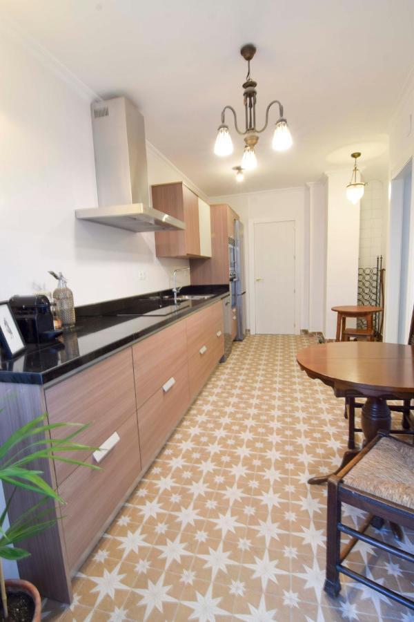 P&P Apartamentos Paseo Maritimo Pablo Ruiz Picasso Málaga Exteriör bild