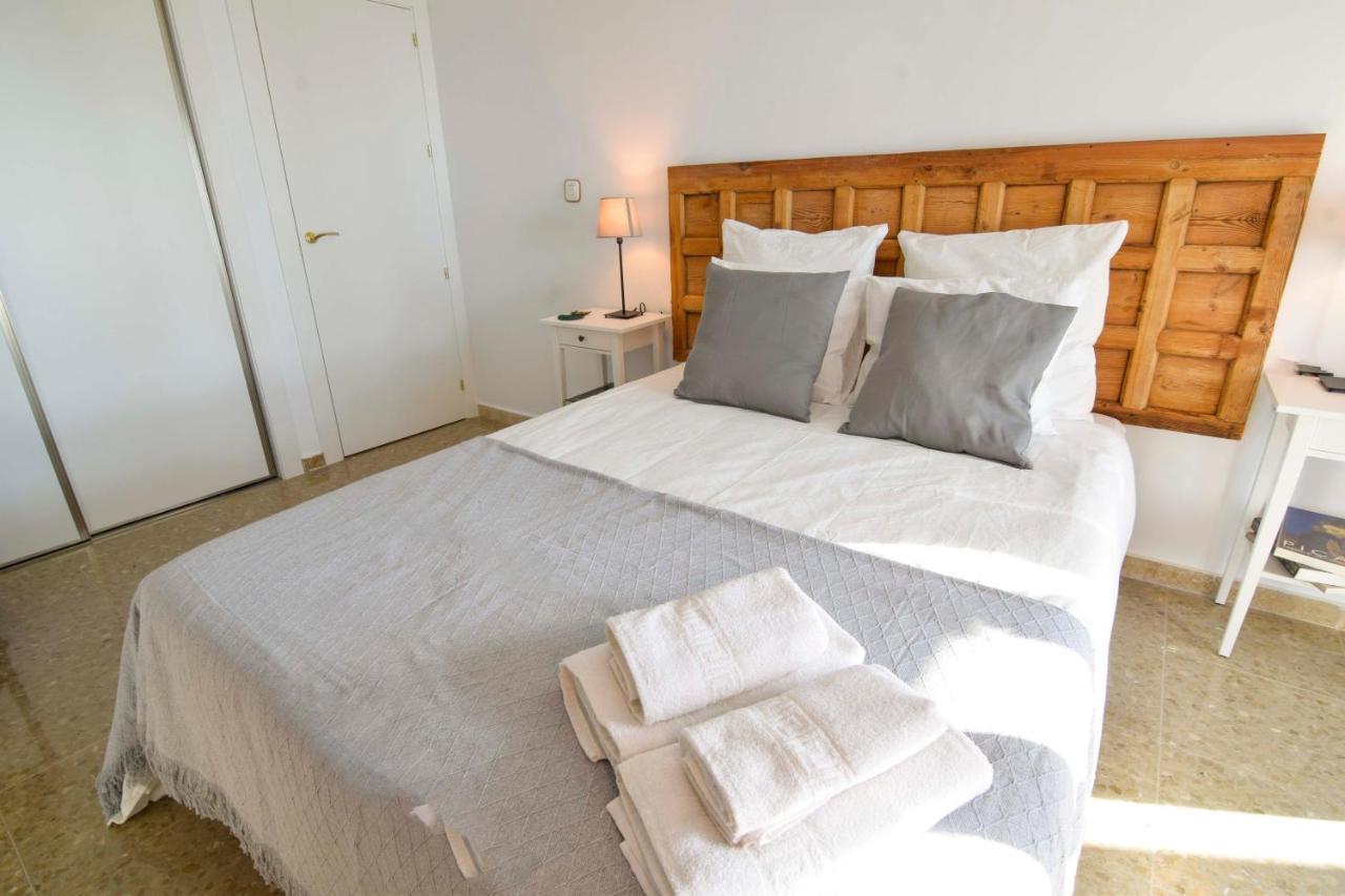 P&P Apartamentos Paseo Maritimo Pablo Ruiz Picasso Málaga Exteriör bild
