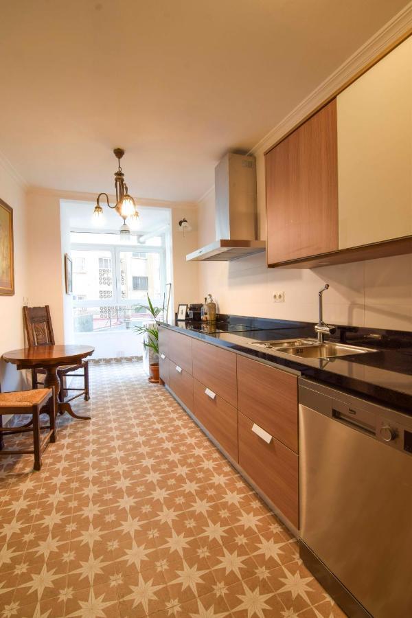 P&P Apartamentos Paseo Maritimo Pablo Ruiz Picasso Málaga Exteriör bild