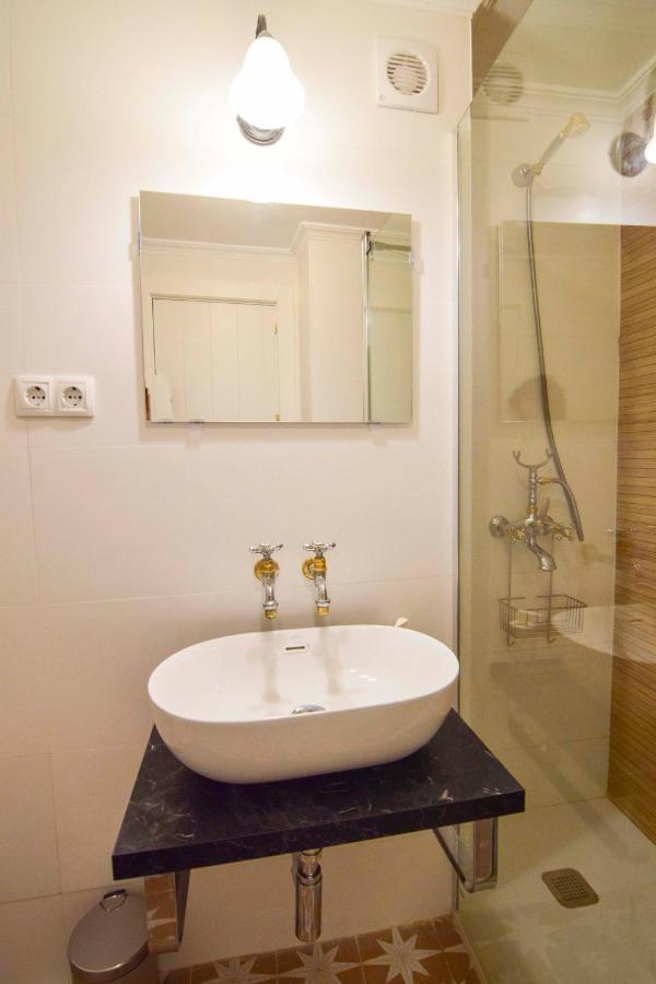 P&P Apartamentos Paseo Maritimo Pablo Ruiz Picasso Málaga Exteriör bild