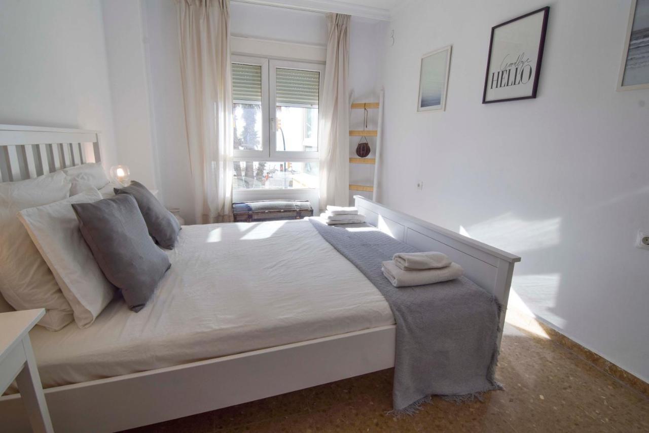 P&P Apartamentos Paseo Maritimo Pablo Ruiz Picasso Málaga Exteriör bild